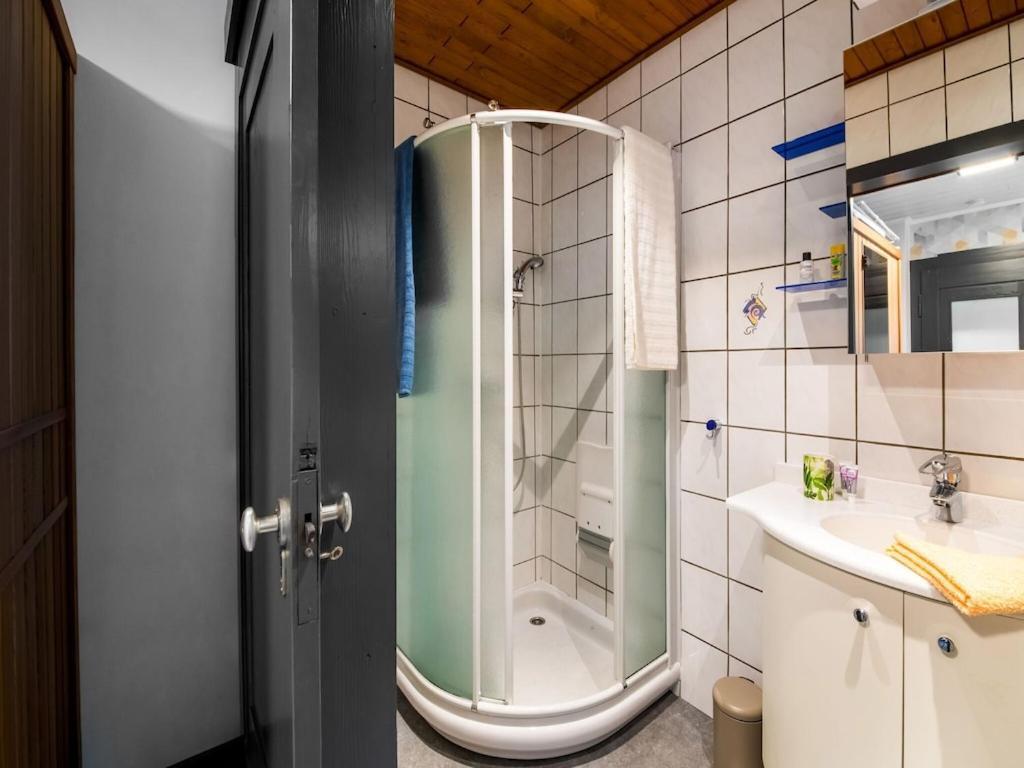 Atmospheric Holiday Home In B Llingen With Infrared Sauna Büllingen Eksteriør bilde