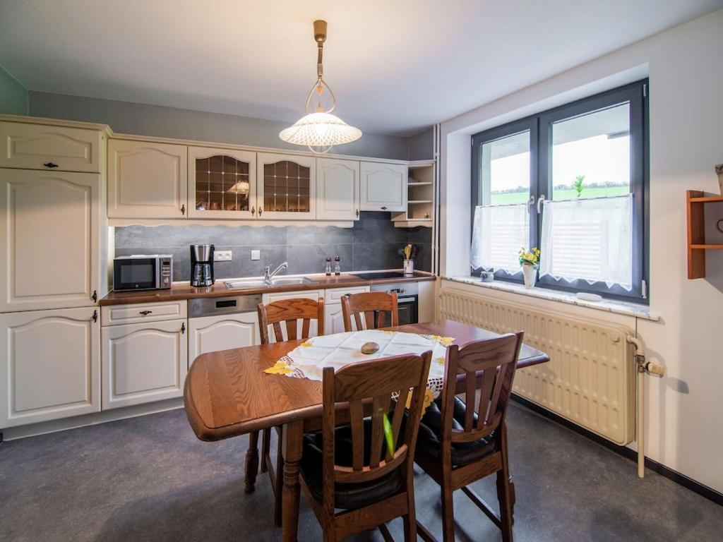Atmospheric Holiday Home In B Llingen With Infrared Sauna Büllingen Eksteriør bilde