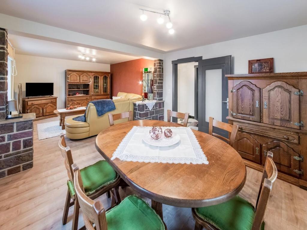 Atmospheric Holiday Home In B Llingen With Infrared Sauna Büllingen Eksteriør bilde