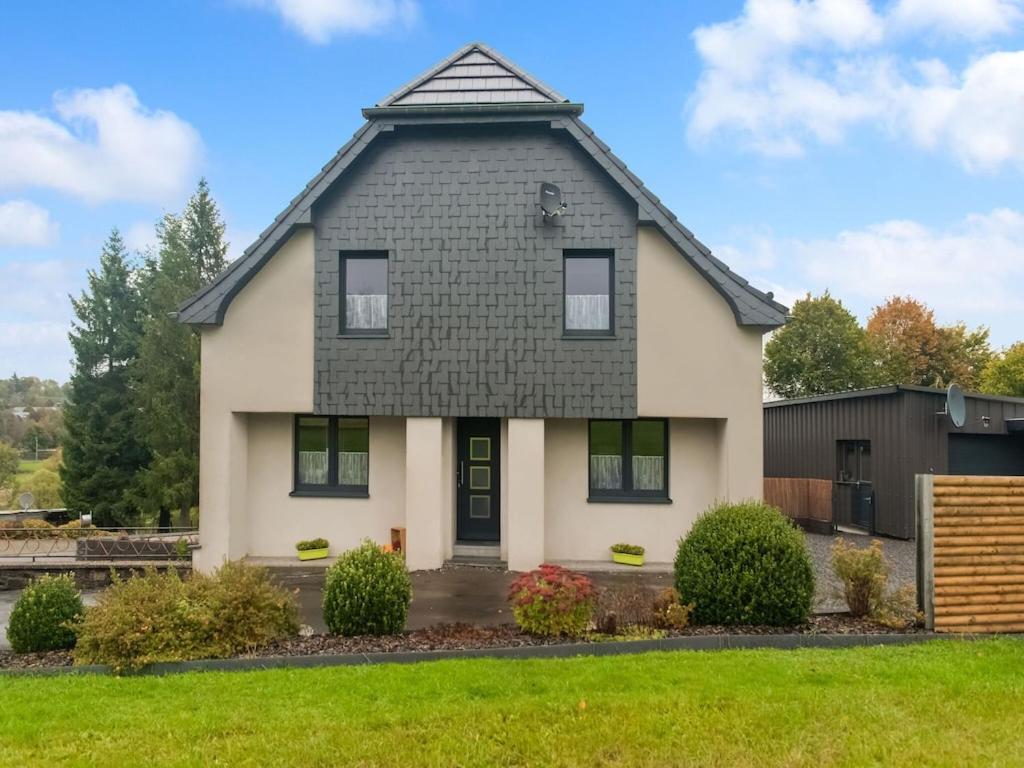 Atmospheric Holiday Home In B Llingen With Infrared Sauna Büllingen Eksteriør bilde